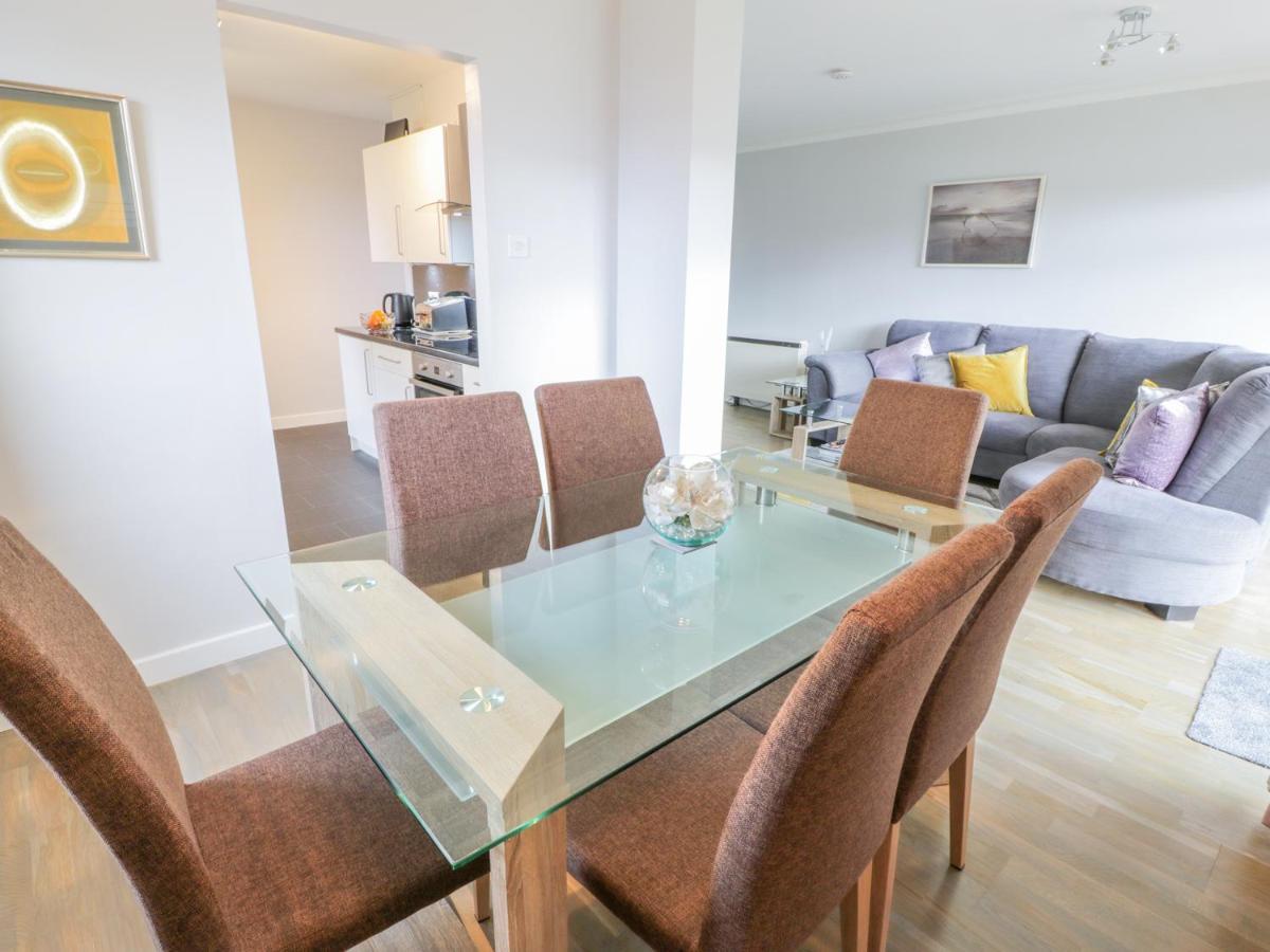 Apartamento Cumbrae View Largs Exterior foto